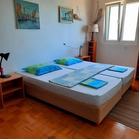 Gajine Apartment Dugi Rat Exterior photo