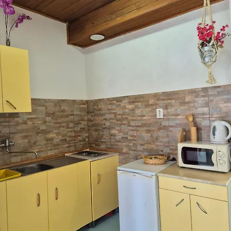 Gajine Apartment Dugi Rat Exterior photo